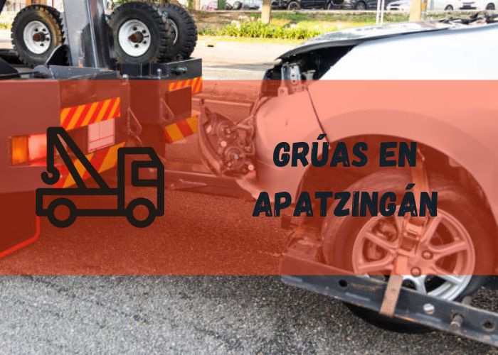 grúa realizando un traslado de un auto en Apatzingán