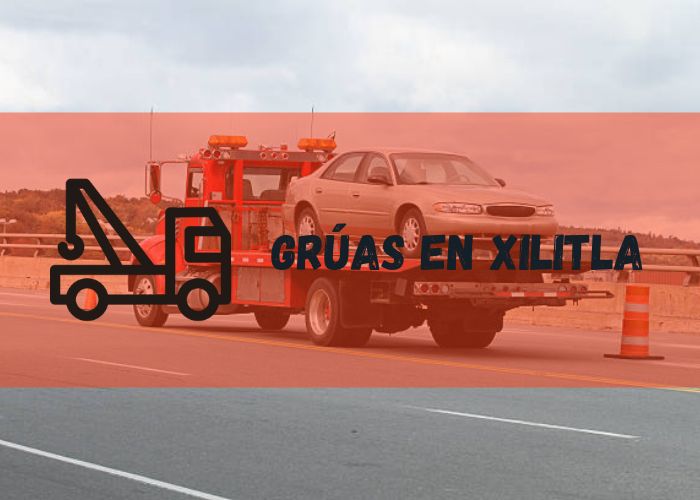grúa remolcando un automóvil en Xilitla